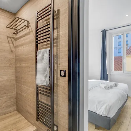 3 Chambres - 2 Min Du Palais - Climatise - Calme Daire Cannes