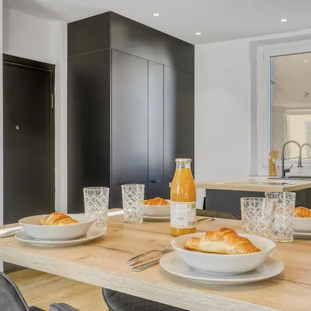 Appartement F4 Notre-dame , Hypercentre A 2 Minutes Du Palais Des Congres